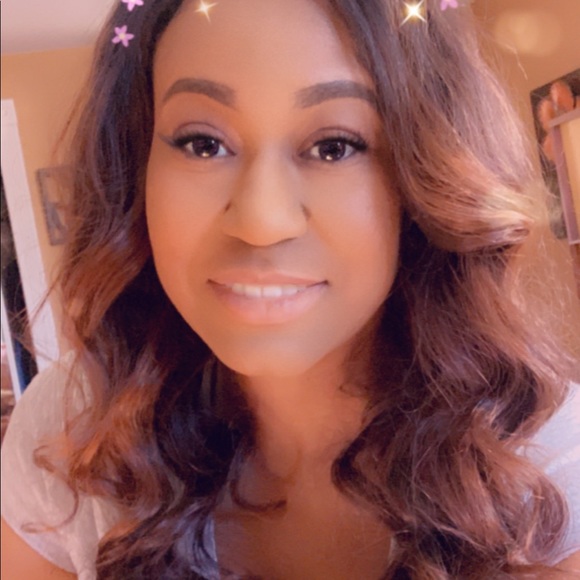 Meet your Posher, Annie - Picture 1 of 1